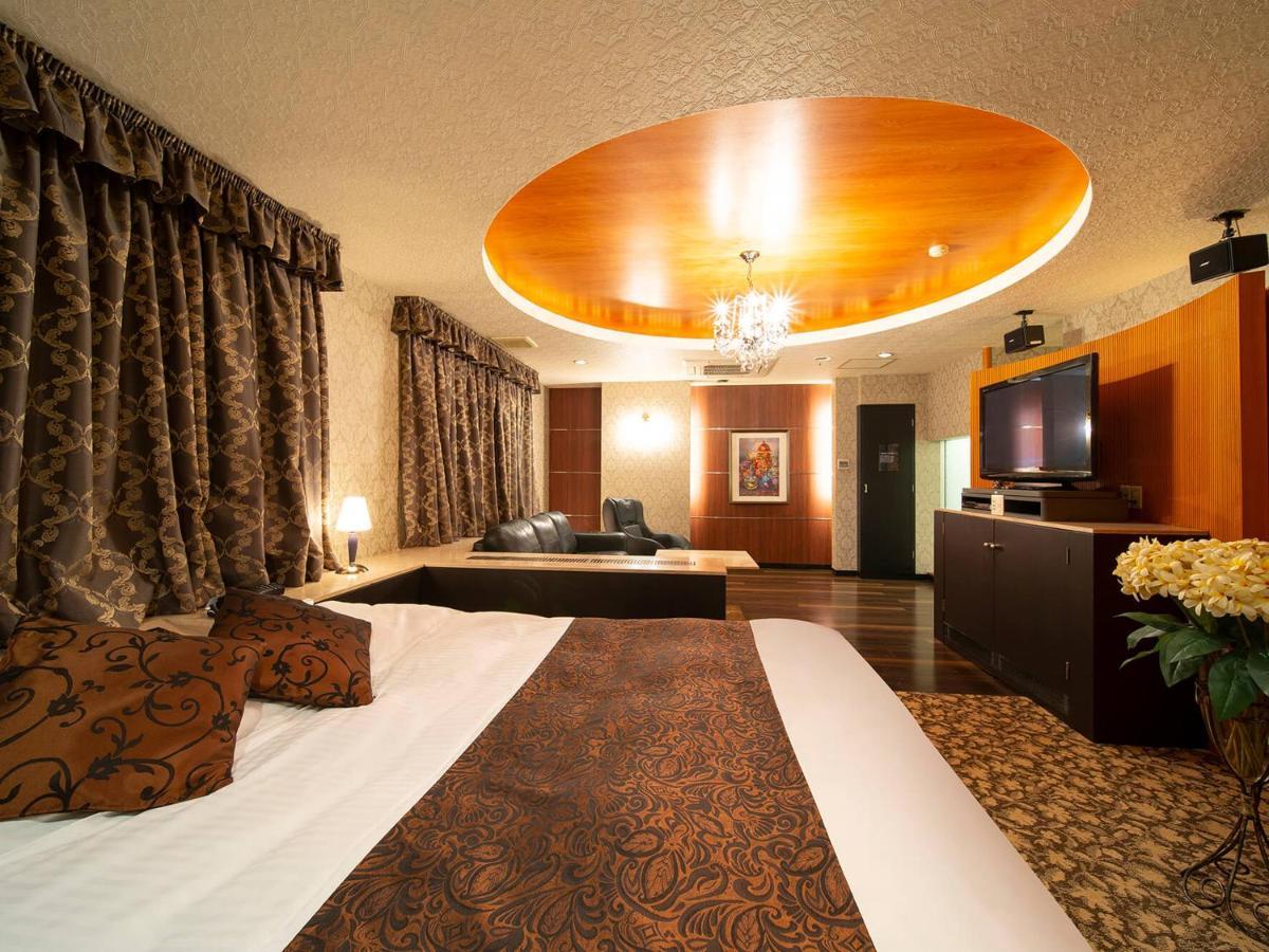 Hotel U'S Kouroen (Adults Only) Nishinomiya Dış mekan fotoğraf